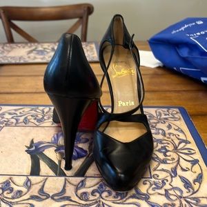 Christian Louboutin Black Leather Crisscross heel, Size 40